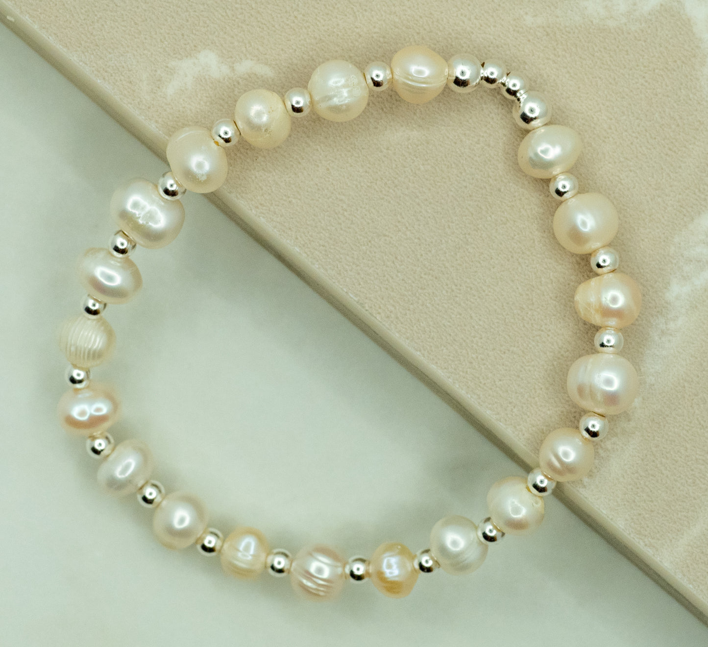 Freshwater pearl bracelet