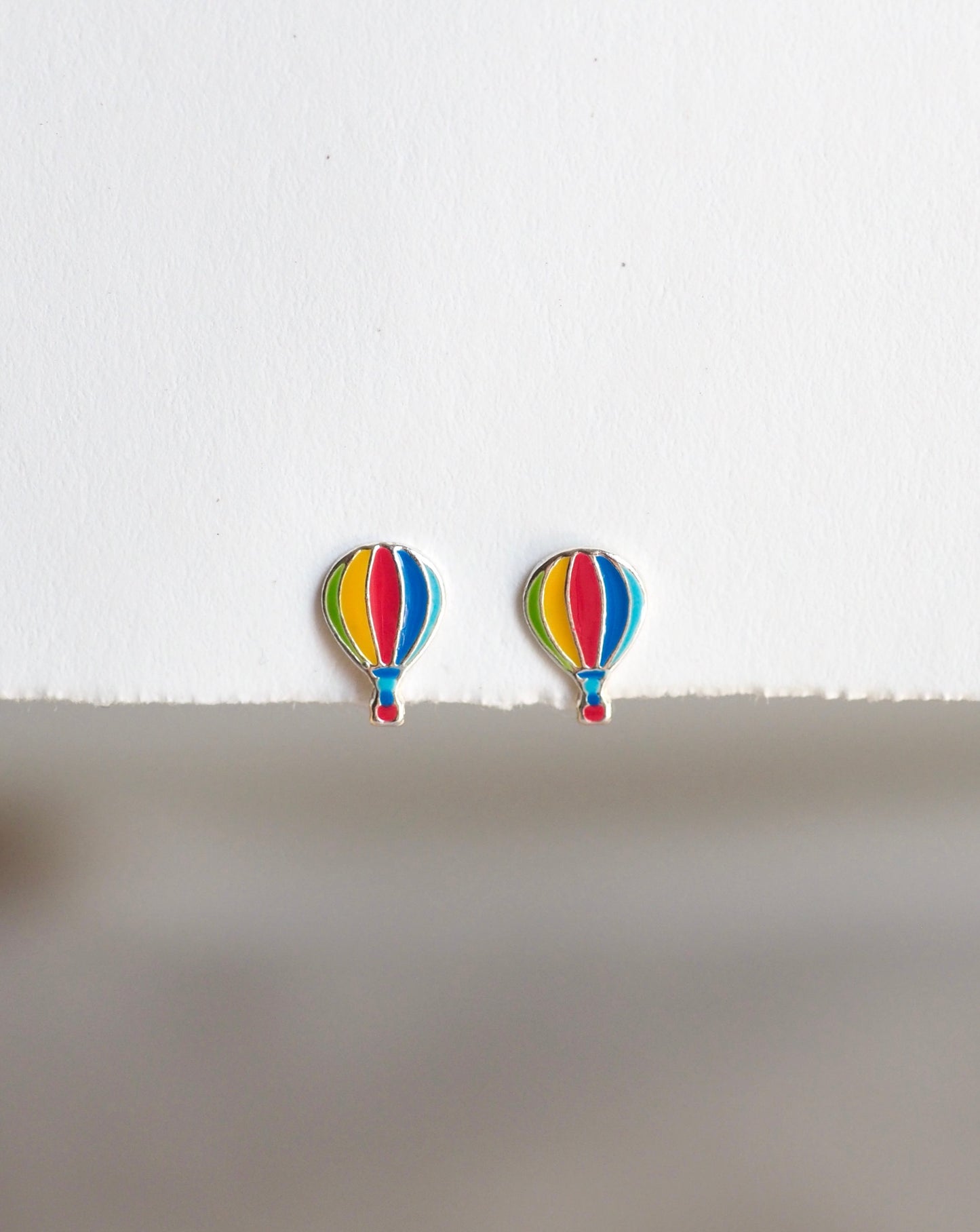 Smile Studs Hot Air Balloon