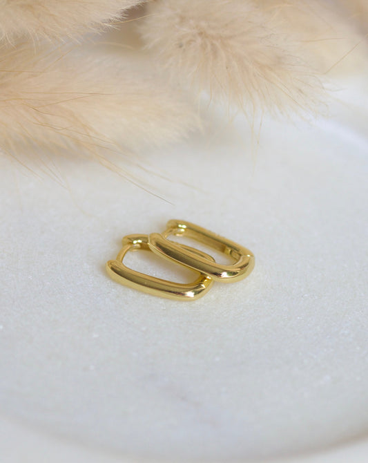 Tess Gold Oval Earring