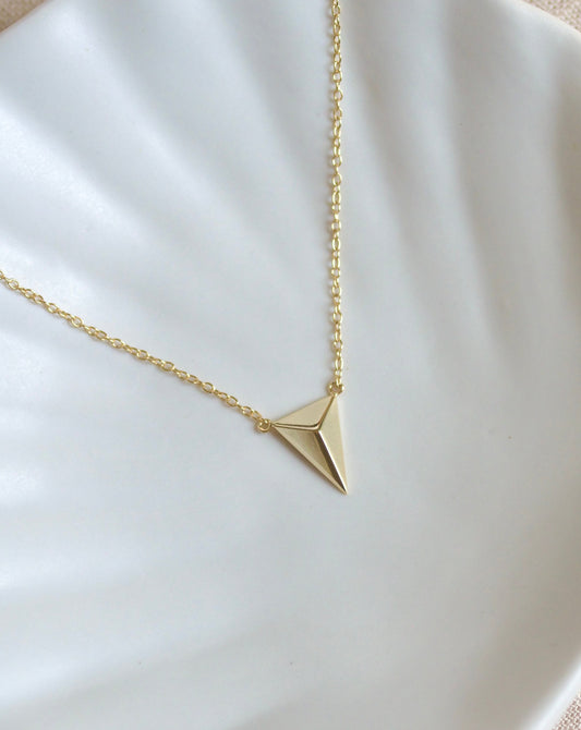 Pyramid necklace gold